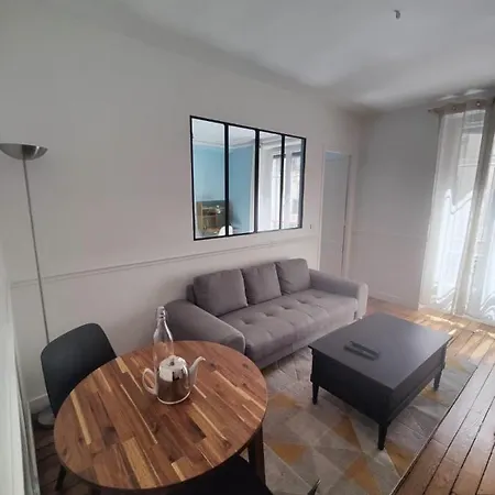 Fully Equiped & Modern - Montmartre Area - 2 Persons Apartment