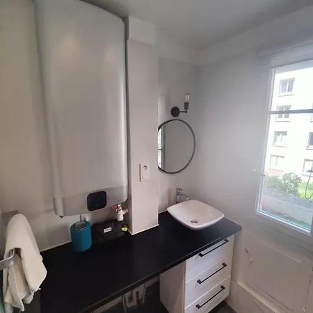Fully Equiped & Modern - Montmartre Area - 2 Persons Apartment